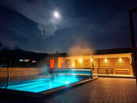 Piscină