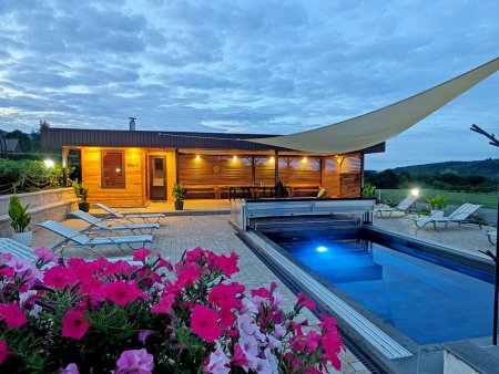 Piscină